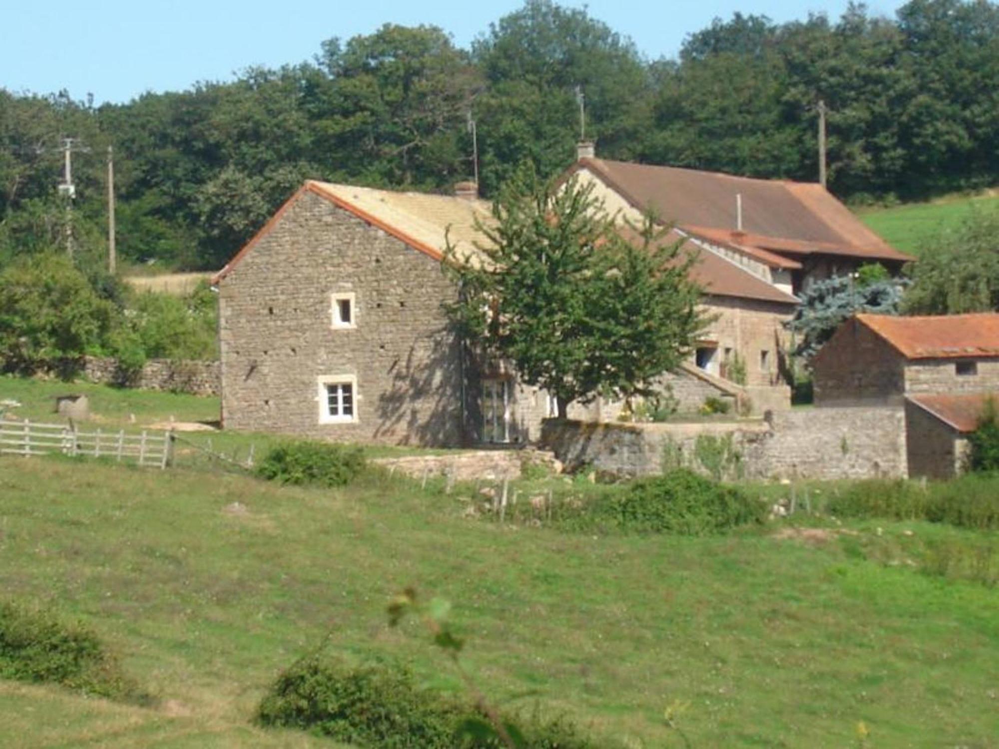 הוילה Maison Charmante A La Vineuse Avec Jardin Cloture מראה חיצוני תמונה